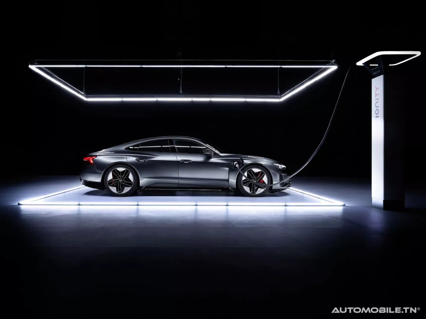 L'Audi RS Q e-tron en visite de la ville : les conducteurs Audi