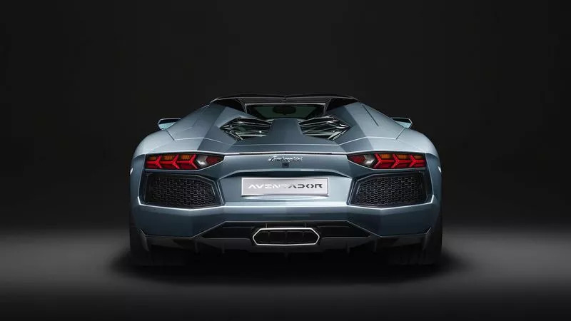 Lamborghini Aventador LP700-4 Roadster