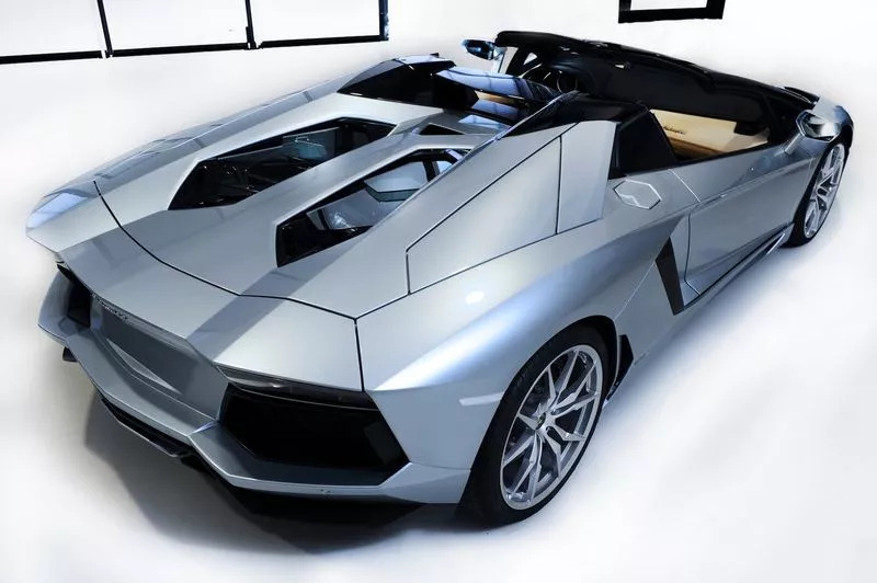 Lamborghini Aventador LP700-4 Roadster
