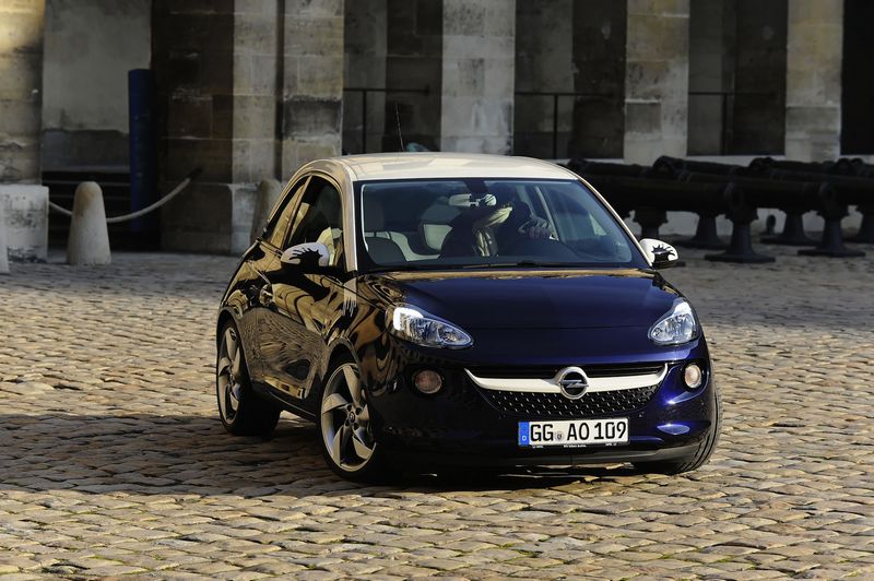 Plus belle voiture de l'année 2012