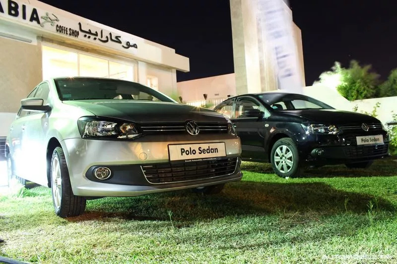 Volkswagen Polo Sedan - ENNAKL