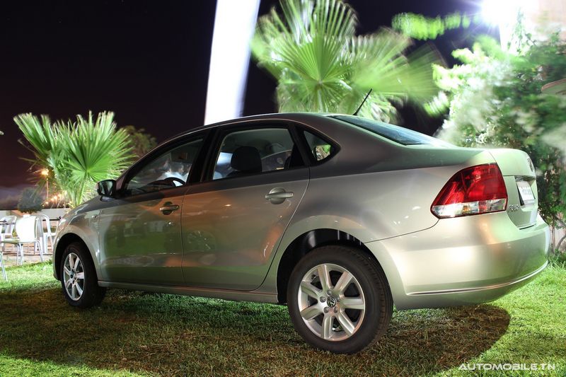 Volkswagen Polo Sedan - ENNAKL