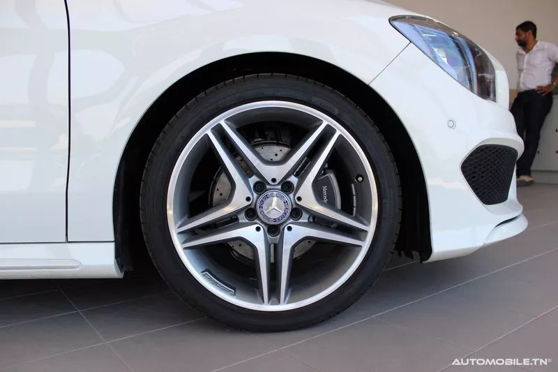 Mercedes-Benz CLA - Le Moteur