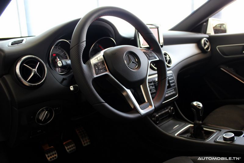 Mercedes-Benz CLA - Le Moteur