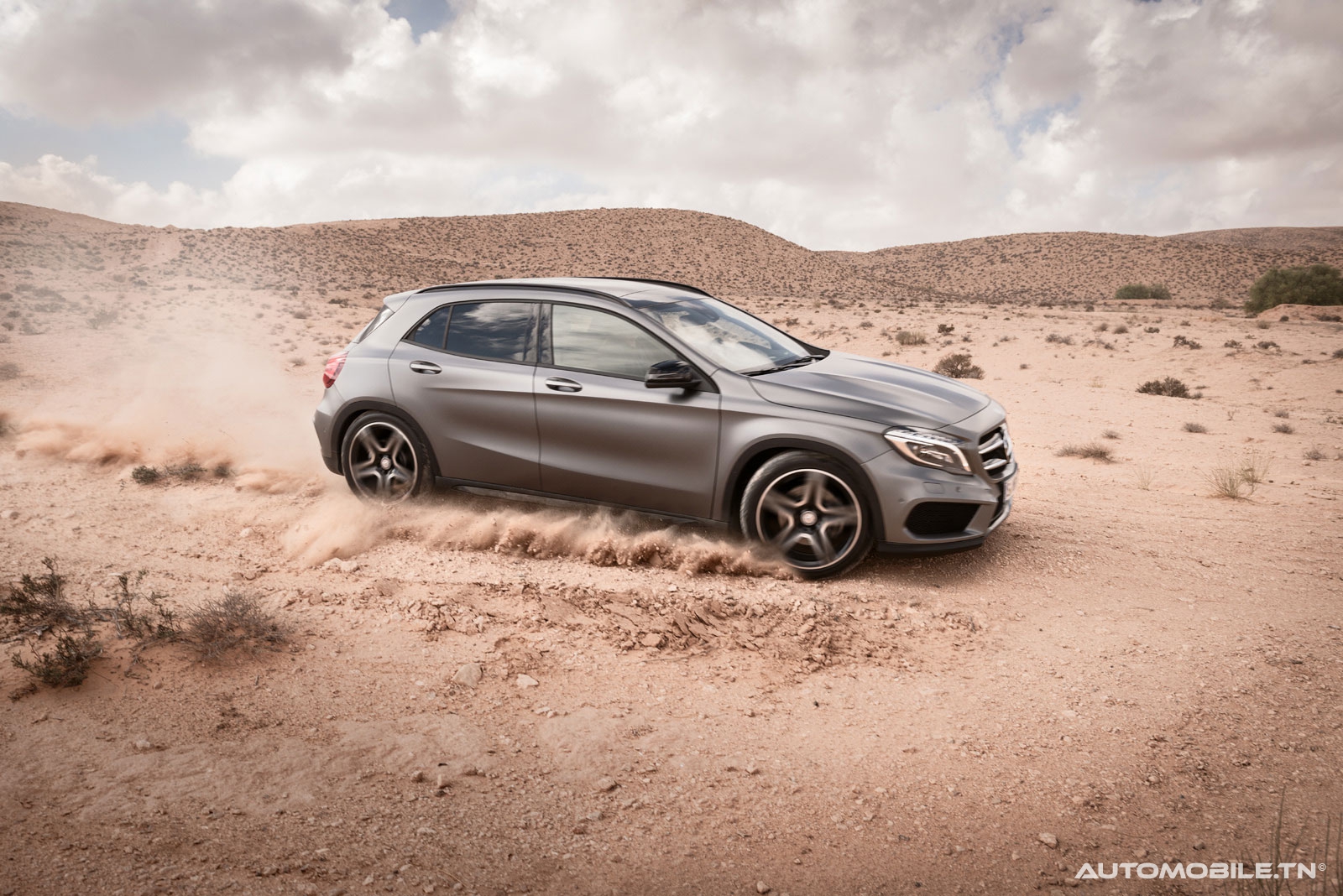 Shooting de la GLA dans le desert tunisien