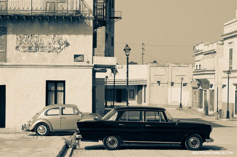 Les voitures historiques au Carthago Film Studio