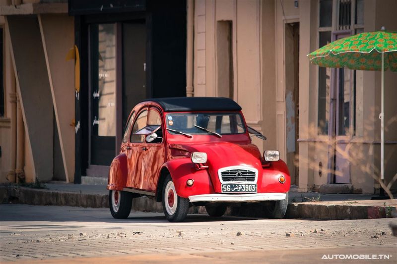 Les voitures historiques au Carthago Film Studio