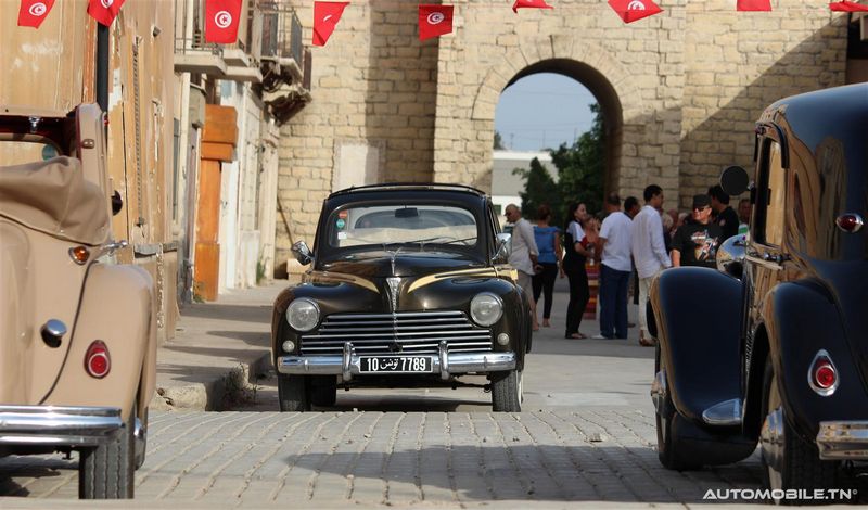 Les voitures historiques au Carthago Film Studio
