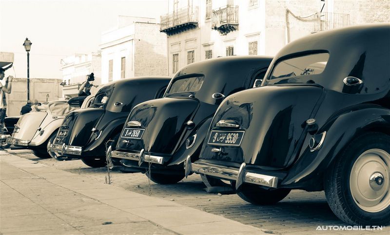 Les voitures historiques au Carthago Film Studio