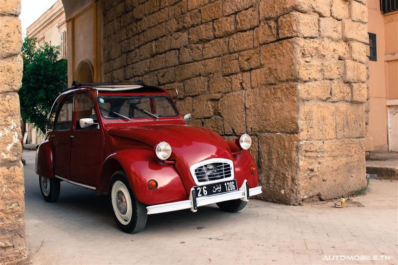 Les voitures historiques au Carthago Film Studio