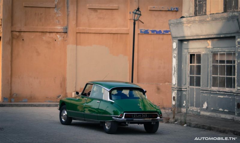 Les voitures historiques au Carthago Film Studio