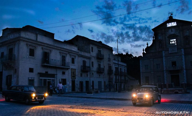 Les voitures historiques au Carthago Film Studio