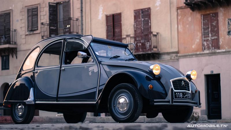 Les voitures historiques au Carthago Film Studio