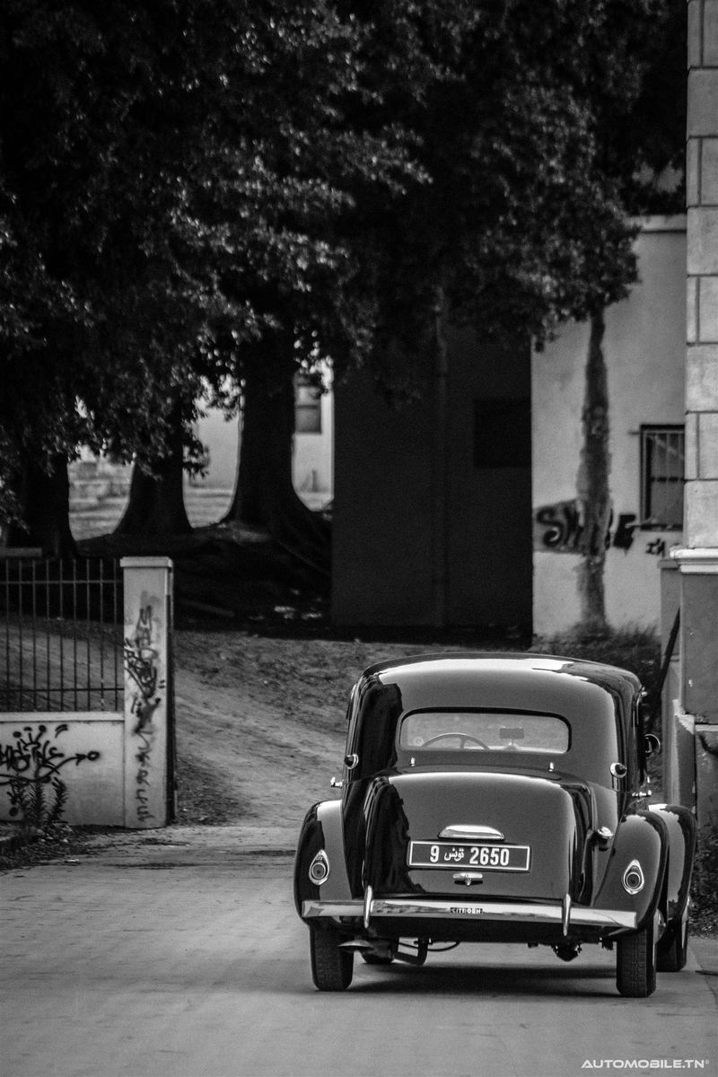 Les voitures historiques au Carthago Film Studio