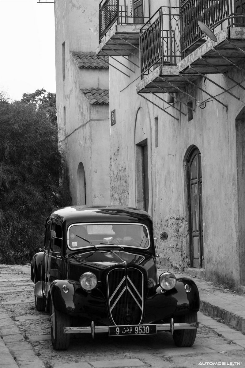 Les voitures historiques au Carthago Film Studio