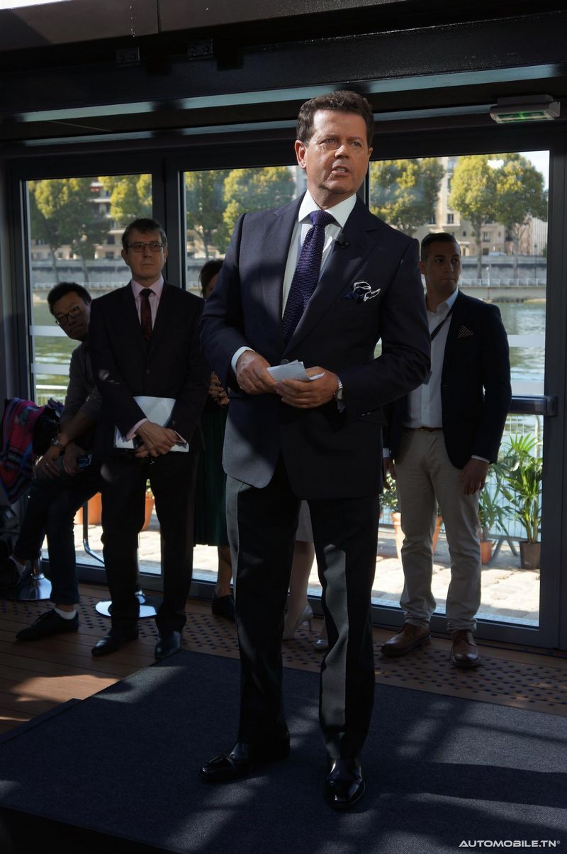 Arrivee du Nouveau Discovery Sport dans un style tres British