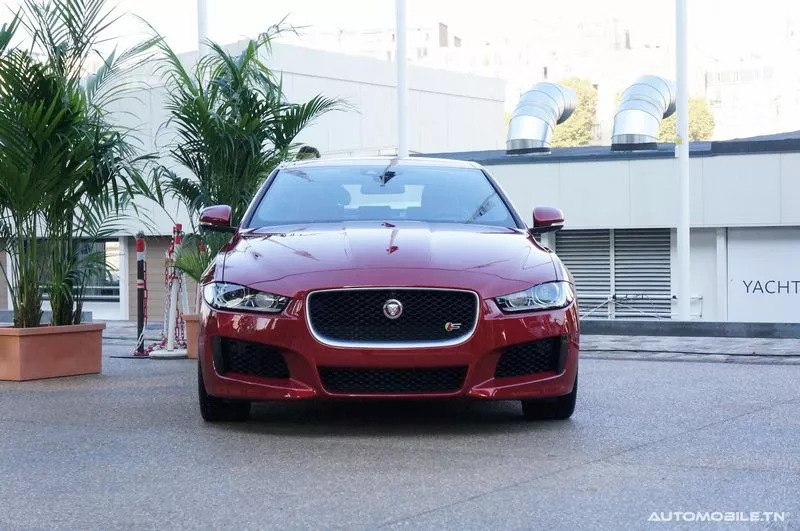 Jaguar XE - Mondial de l automobile 2014