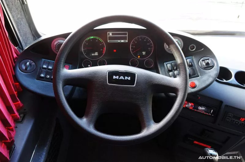 ALPHA BUS présente le Bus officiel du CSS