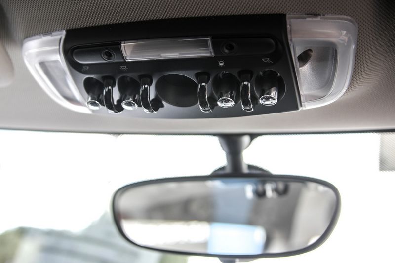 Les MINI 3 et 5 portes à Sidi Bou Saïd