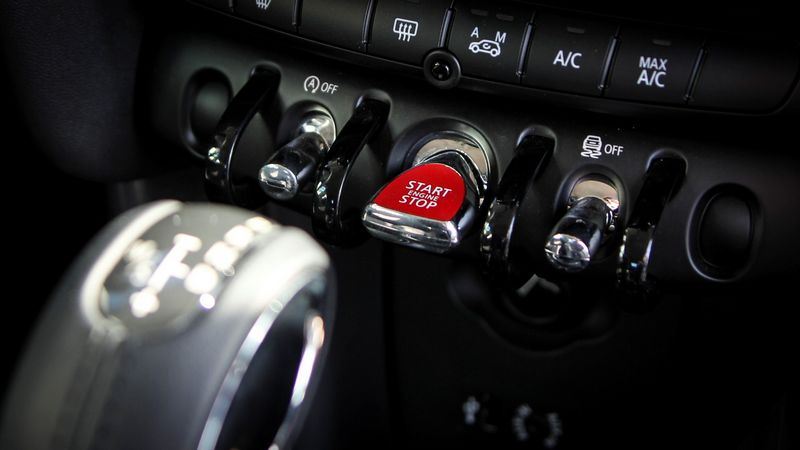 Les MINI 3 et 5 portes à Sidi Bou Saïd