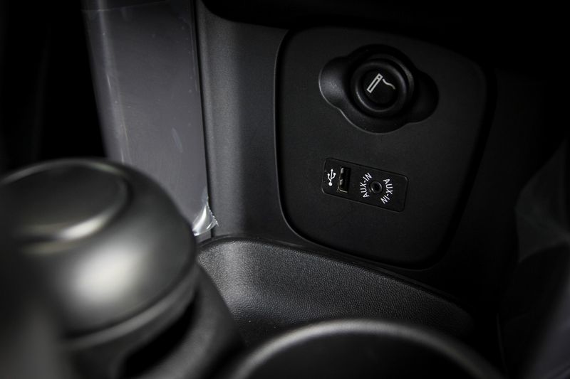 Les MINI 3 et 5 portes à Sidi Bou Saïd