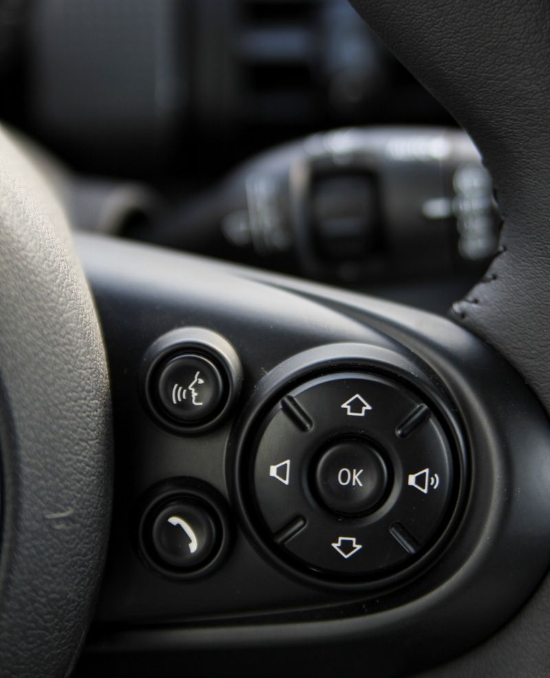 Les MINI 3 et 5 portes à Sidi Bou Saïd