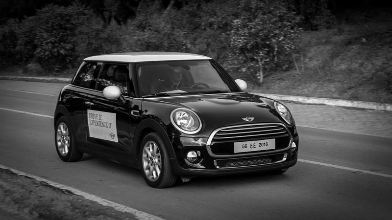 Les MINI 3 et 5 portes à Sidi Bou Saïd