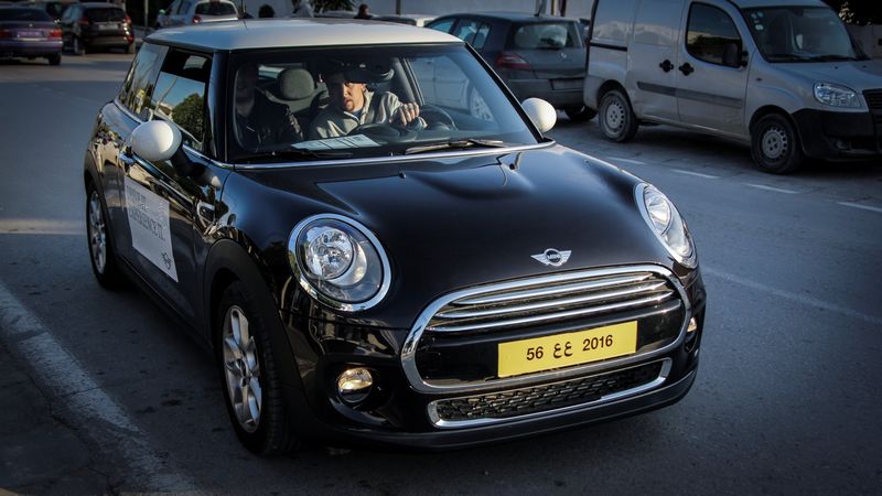 Les MINI 3 et 5 portes à Sidi Bou Saïd