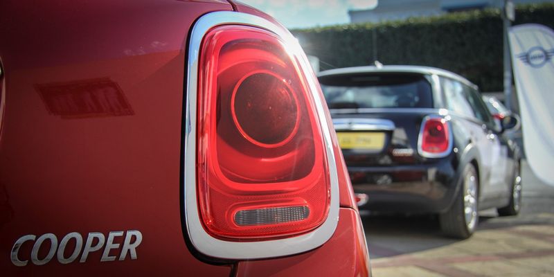 Les MINI 3 et 5 portes à Sidi Bou Saïd