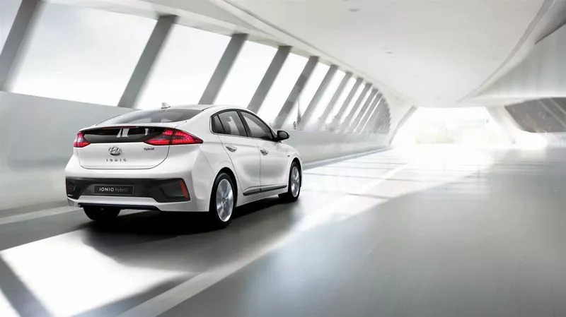 Hyundai IONIQ Hybrid