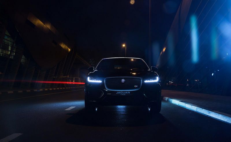 Lancement spectaculaire de la Jaguar F-Pace - Burj Khalifa - Dubai 