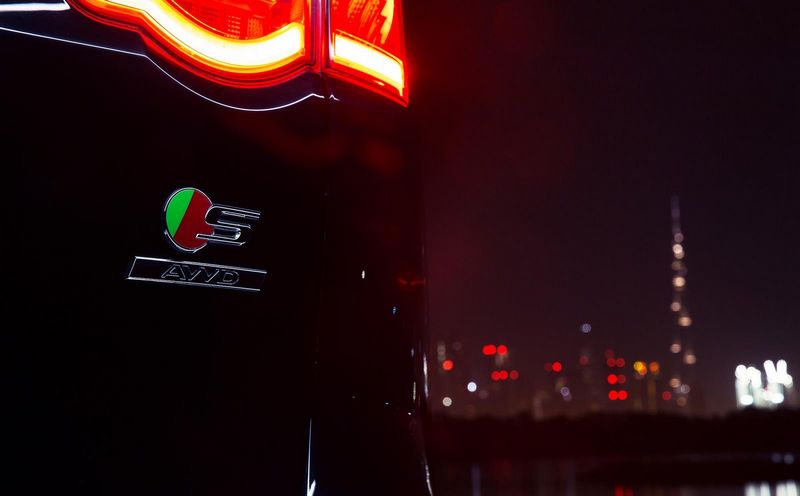 Lancement spectaculaire de la Jaguar F-Pace - Burj Khalifa - Dubai 