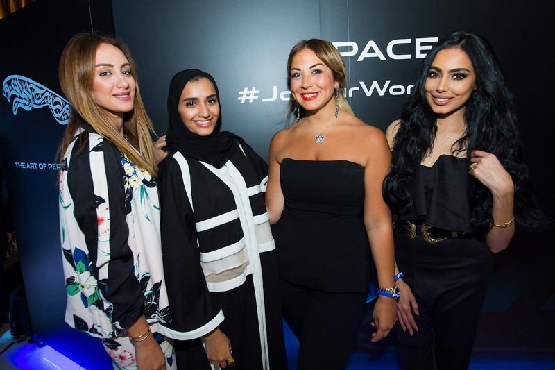 Lancement spectaculaire de la Jaguar F-Pace - Burj Khalifa - Dubai 