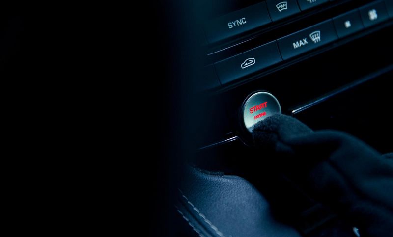 Lancement spectaculaire de la Jaguar F-Pace - Burj Khalifa - Dubai 