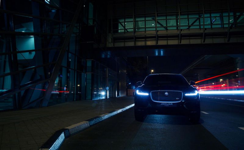 Lancement spectaculaire de la Jaguar F-Pace - Burj Khalifa - Dubai 
