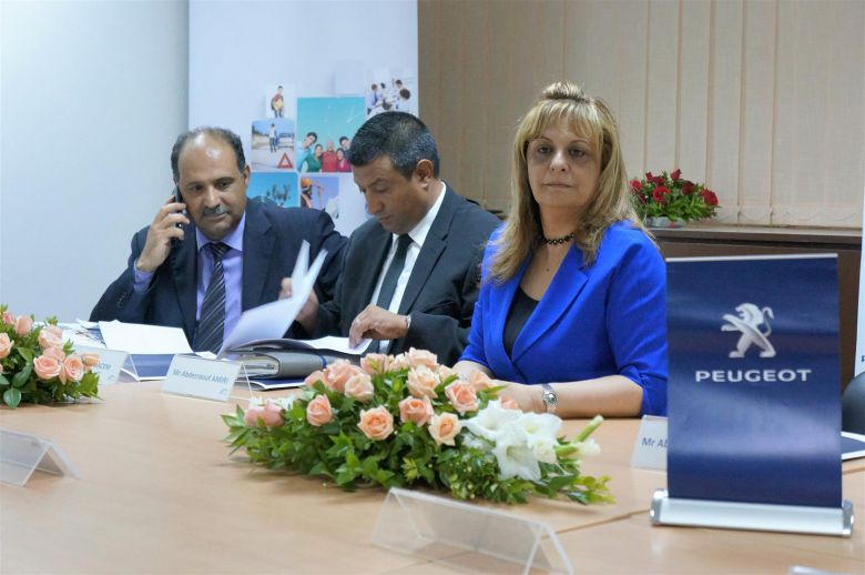 Signature d'une convention entre STAFIM PEUGEOT et ASSURANCES SALIM