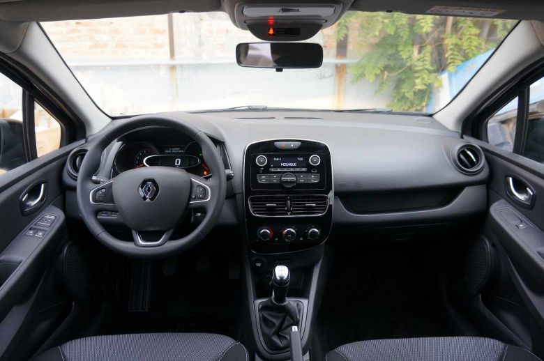 Prix Renault Clio Populaire 1 2 L Neuve 26 935 Dt