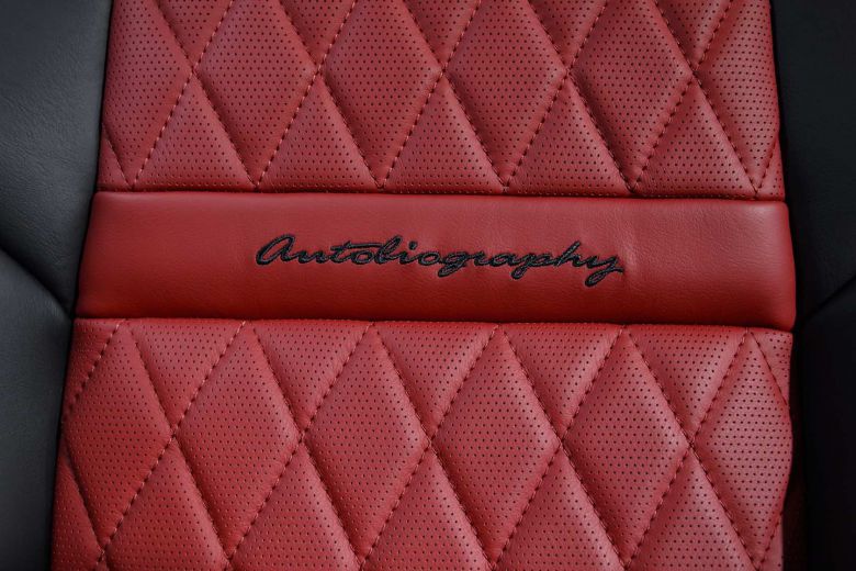 Range Rover SVAutobiography et Zenith El Primero Chronograph