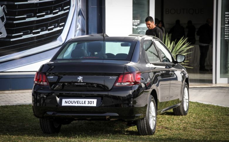 Peugeot 301 2017 - STAFIM
