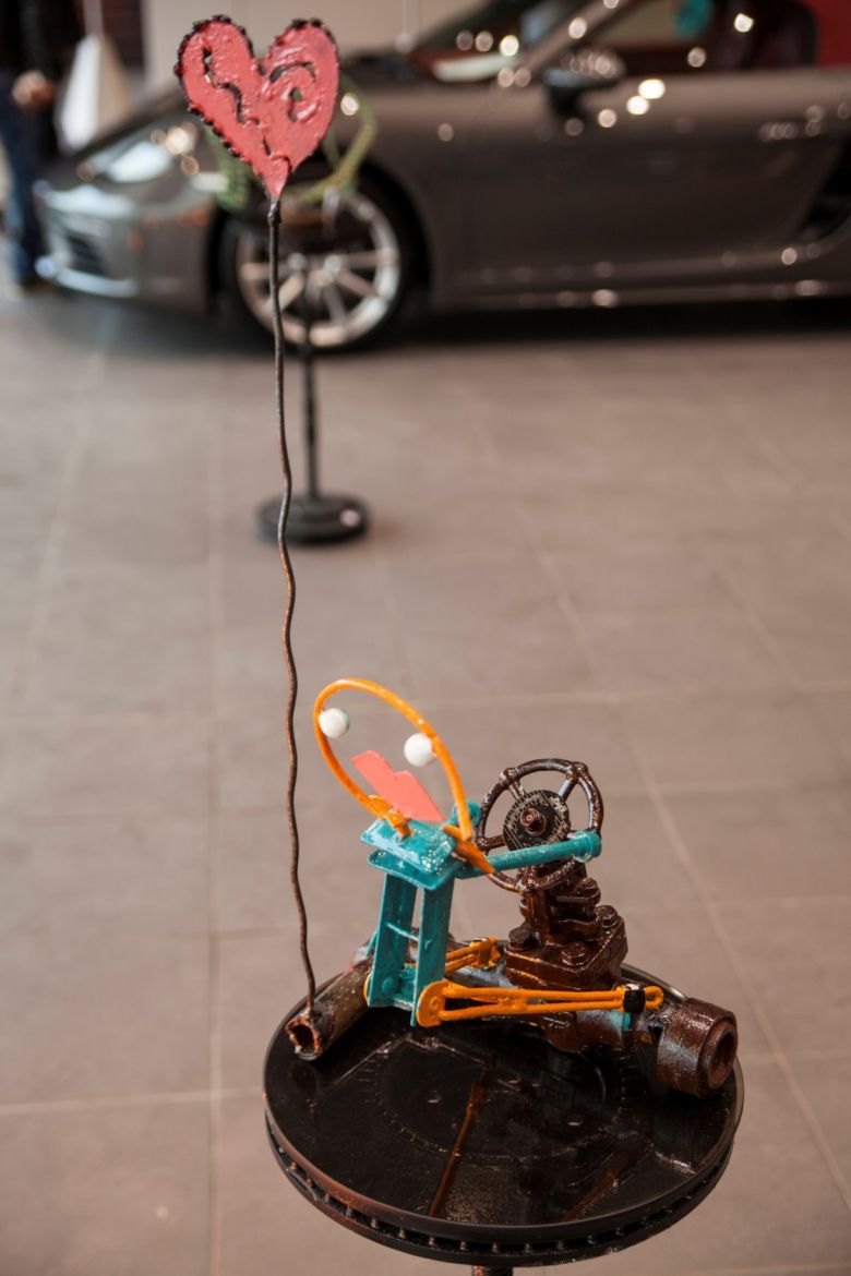 Porsche Tunisie accueille l'expo «Osons le Fer»