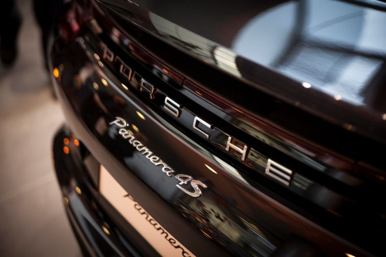 Porsche Tunisie accueille l'expo «Osons le Fer»