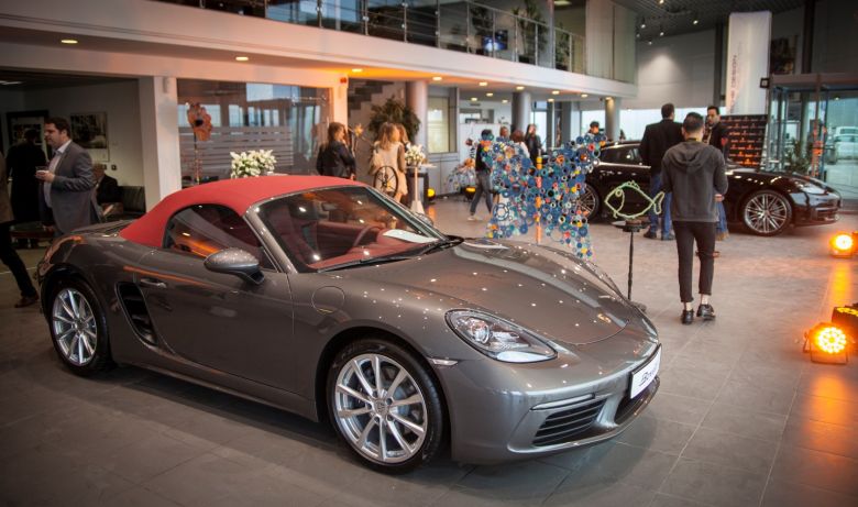 Porsche Tunisie accueille l'expo «Osons le Fer»