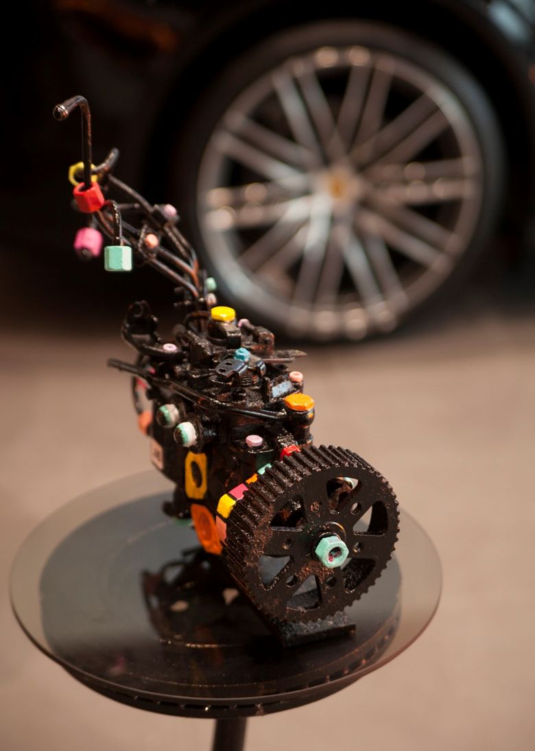 Porsche Tunisie accueille l'expo «Osons le Fer»