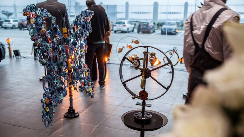 Porsche Tunisie accueille l'expo «Osons le Fer»