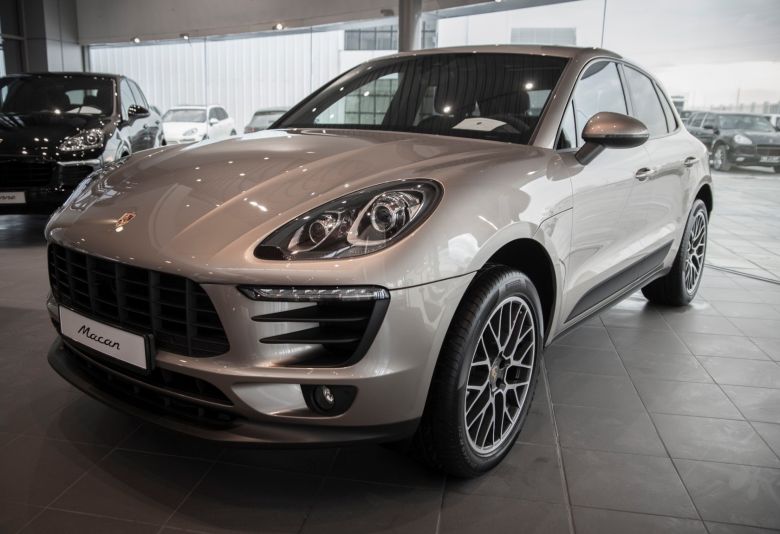 Porsche Tunisie accueille l'expo «Osons le Fer»