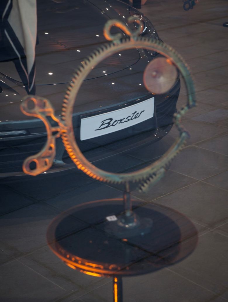 Porsche Tunisie accueille l'expo «Osons le Fer»