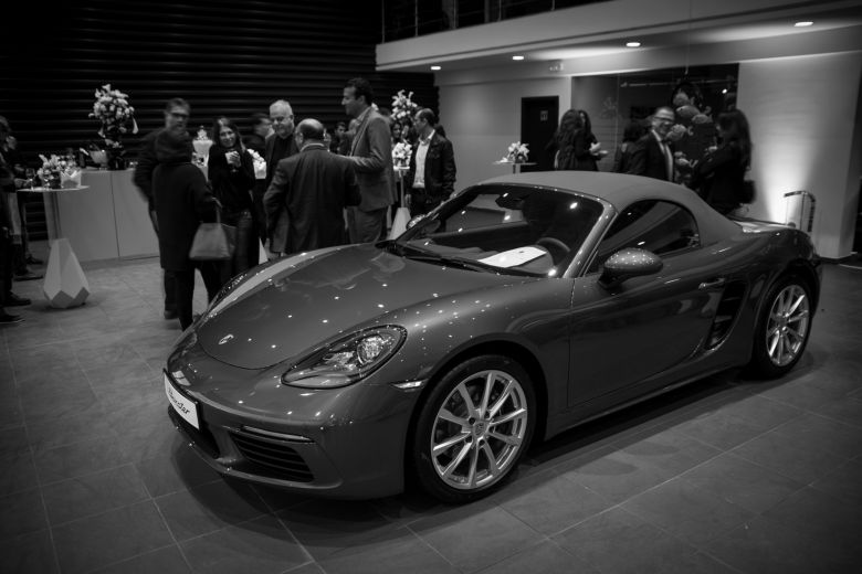 Porsche Tunisie accueille l'expo «Osons le Fer»