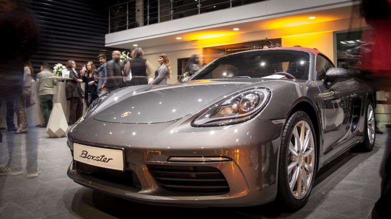 Porsche Tunisie accueille l'expo «Osons le Fer»