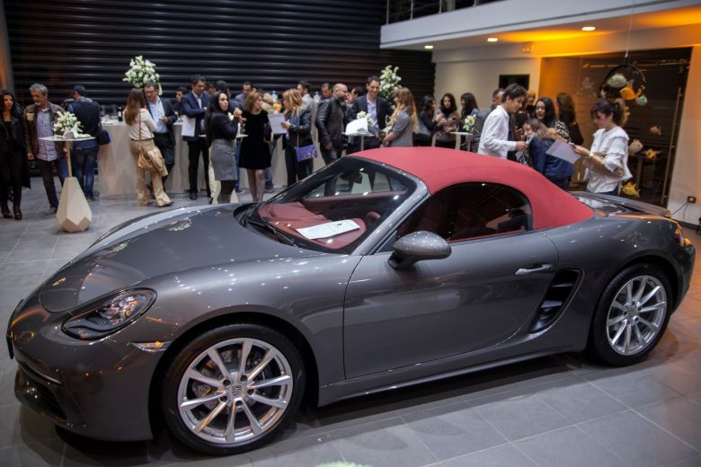 Porsche Tunisie accueille l'expo «Osons le Fer»