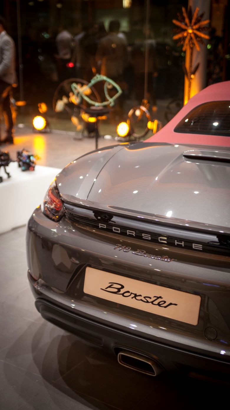 Porsche Tunisie accueille l'expo «Osons le Fer»